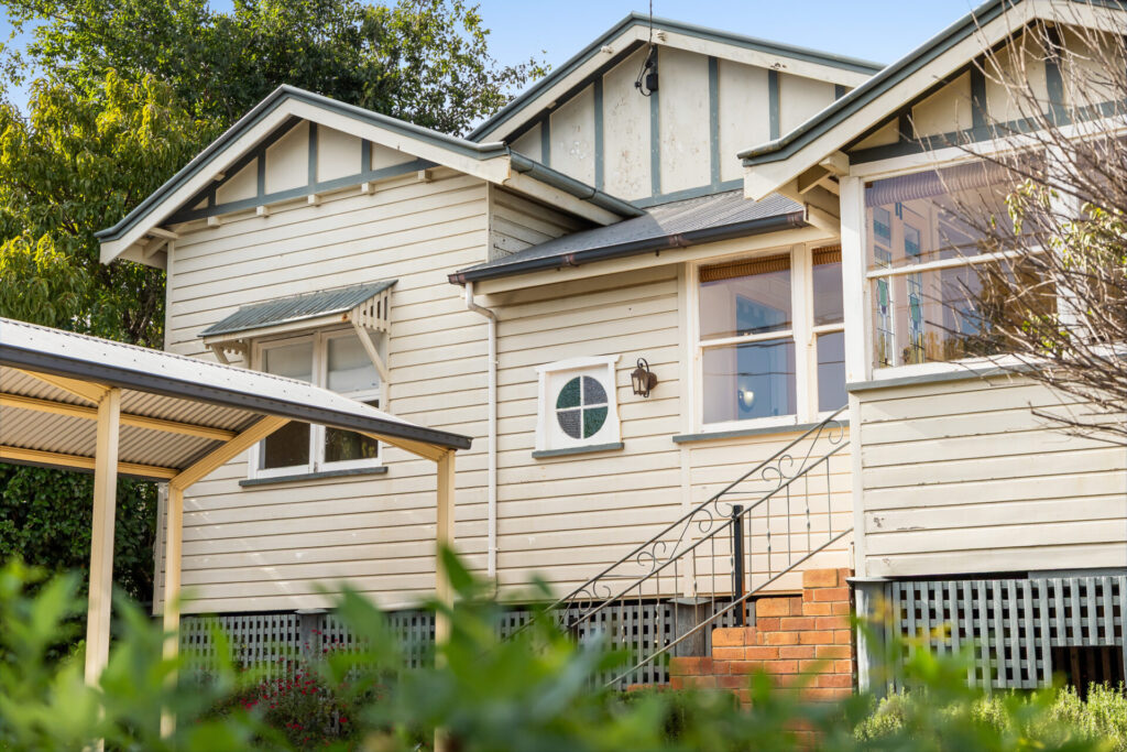 5 Star Review – Home sellers Newtown property